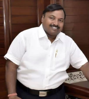 Portrait of Mr.Pradeep Laheri